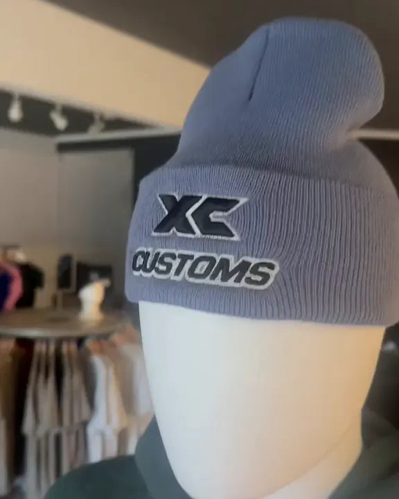 Grey toque with an embroidered customer logo